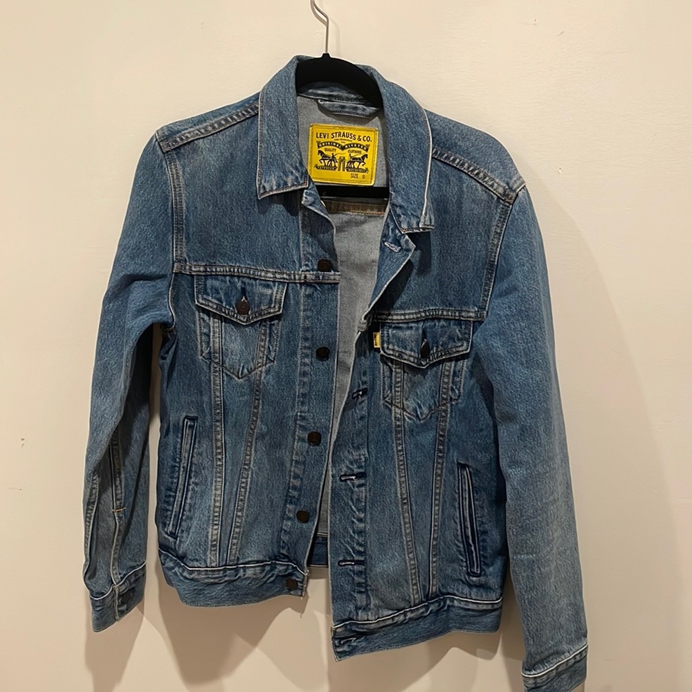 Levis X Peanuts Denim Trucker Snoopy Jacket